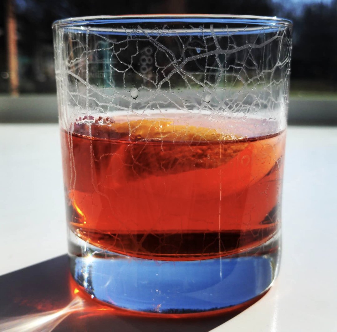 DVLP4VR's tweet image. My favourite spirit is gin and the negroni is my go to cocktail 

#gin #negroni #spiritsaturday #campari #aviationgin
#DVLP4VR #DevelopForever