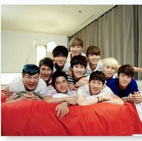 Super Junior bogoshipo 😭😭😭😭