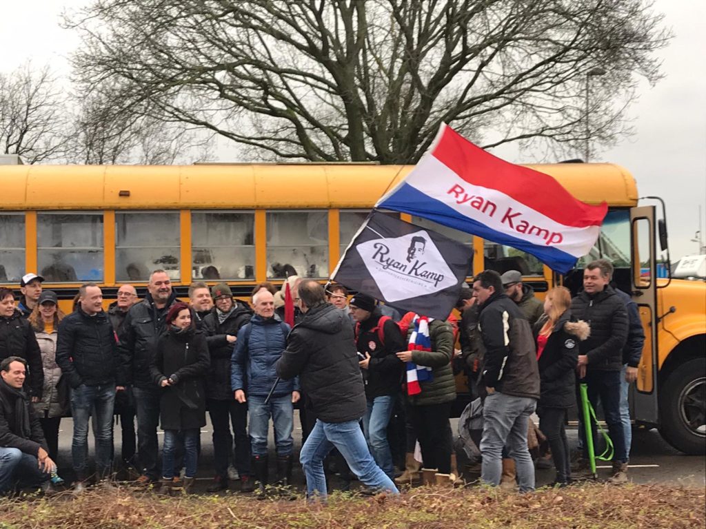 Morgen gaat in <a href="/ccrucphen/">Cyclocrossrucphen</a> het #NKVeldrijden 🇳🇱 verreden worden. Twee jaar terug waren we er met een volle bus vanuit de supportersvereniging. Helaas nu even niet. We moedigen <a href="/_ryankamp/">Ryan Kamp</a> aan via <a href="/omroepbrabant/">Omroep Brabant</a>. Start: 15u. Ryan enorm veel succes! #fighttothefinish 👊🏻💪🏻 @PS_BG_CT