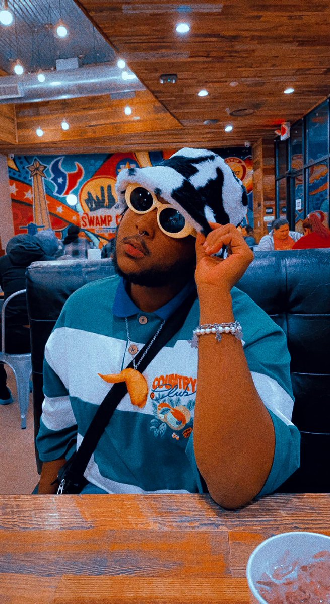 gibbeeyy's tweet photo. Ladies &amp; Gentlemen….. HIM 🖤✨ https://t.co/JeZn6lDi4k