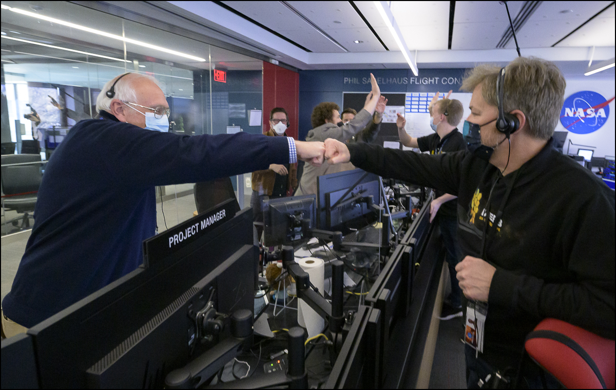 nasahqphoto's tweet photo. #NASAWebb completed all of its major deployments &amp; is ready for its next steps! #UnfoldTheUniverse More 📷 https://t.co/n9v3La32ic https://t.co/rEFW26lpaI