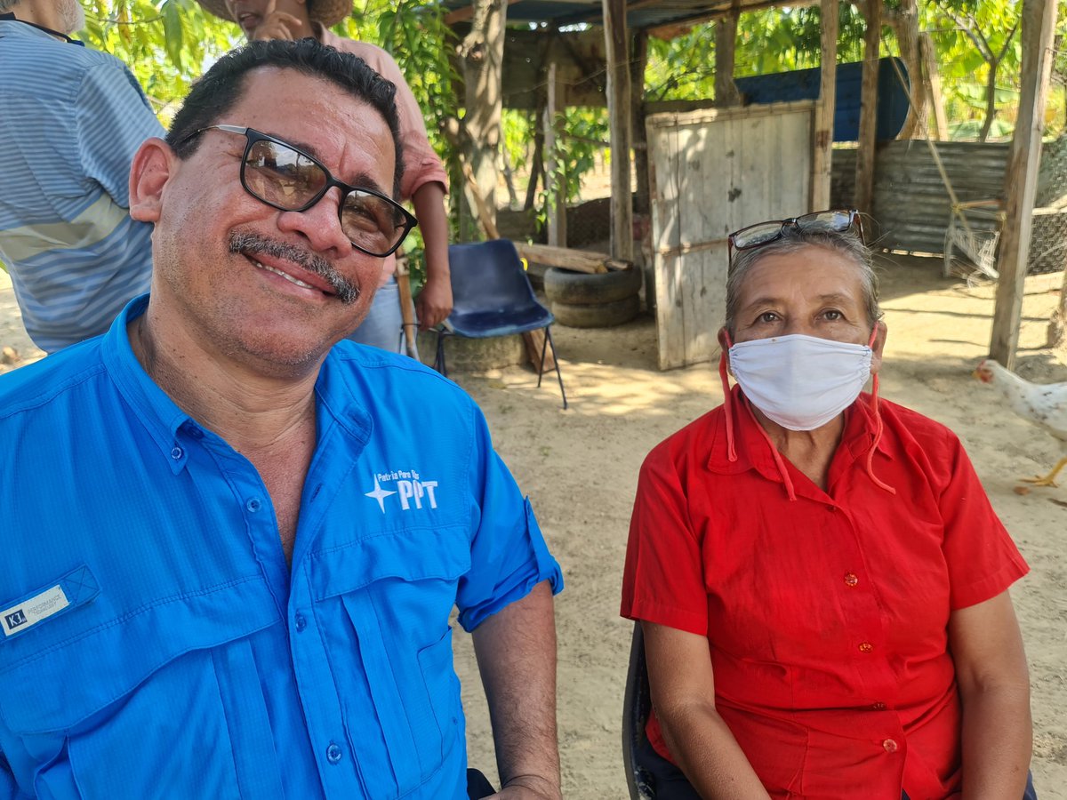 williancontig's tweet photo. Sumamos voluntades para la construccion de una patria soberana y productiva.Hoy en la base de misiones 8 de abril,  Comuna Pensamiento Bolivariano en la parroquia Ramon Ignasio Mendez
Del Mcpio #Barinas del Edo Barinas. 
@NicolasMaduro 
@dcabellor 
@FreddyBernal 
@jorgerpsuv https://t.co/ydd6WSOkSj