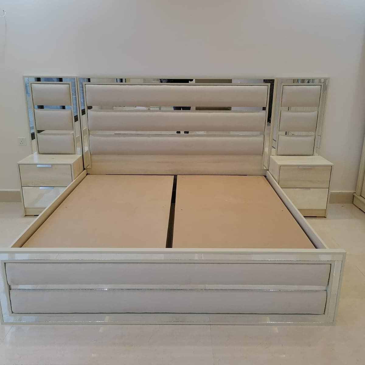 Classicbedrooms's tweet photo. .#غرف_نوم#غرف_معاريس#
#غرف_اطفال#غرف_نفر#اثاث#اثاث_تفصيل#اثاث_جاهز#
غرف_زاويه#سراير#دواليب#
#دواليب_عبايات#سراير_تنجيد#خزائن_مبتكره#غرف_نفرين#
#غرف_كلاسيك#جوده_#الرياض#الخرج#القصيم#
مكه#جده#الدوادمي#المزاحميه#الدمام#الخبر#بريده#المجمعه#موقعنا_الرياض
للتوصيل واتساب 0549050117 https://t.co/gfi6zQVT5Z
