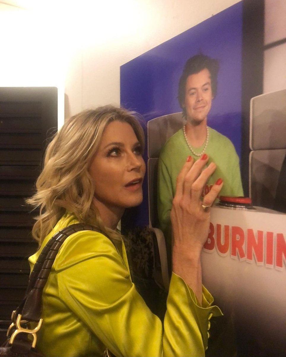 HarryArgentina's tweet photo. La actriz Julie Bowen compartió esta foto en Instagram https://t.co/wBR3dPhTa8