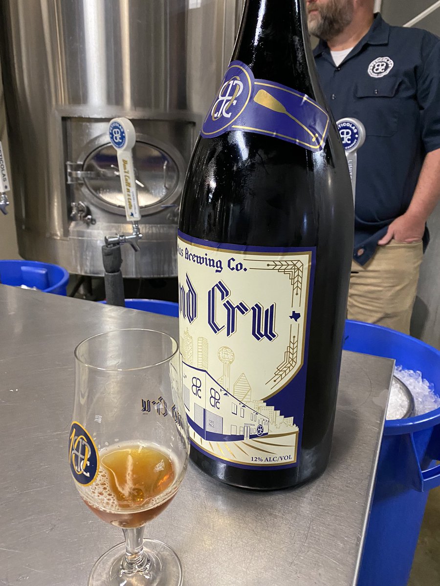 junkytrinket's tweet photo. Our amigos at @Peticolas know how to throw a anniversary party! #cheers #peticolas https://t.co/gVefoGnEhu