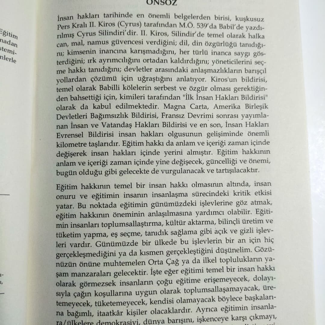 Ali Ünal hocamla birlikte yazdığımız Eğitim Hakkı kitabımız çıktı. Daha barışçıl ve refah içinde yaşanılacak bir dünya, büyük oranda eğitim hakkının gerçekleşmesi ile olanaklı olacaktır. İyi okumalar dileriz.
