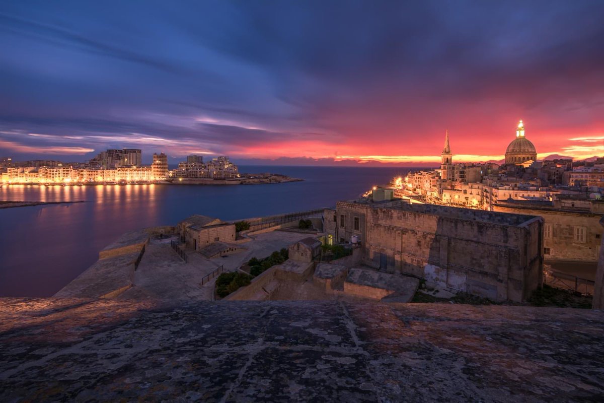 AmbJesCutajar's tweet photo. The Maltese Islands certainly look extremely picturesque at sunset! 🌅 
#visitmalta #maltaismore #MoreToExplore #visitgozo https://t.co/1xbCTFSYOA