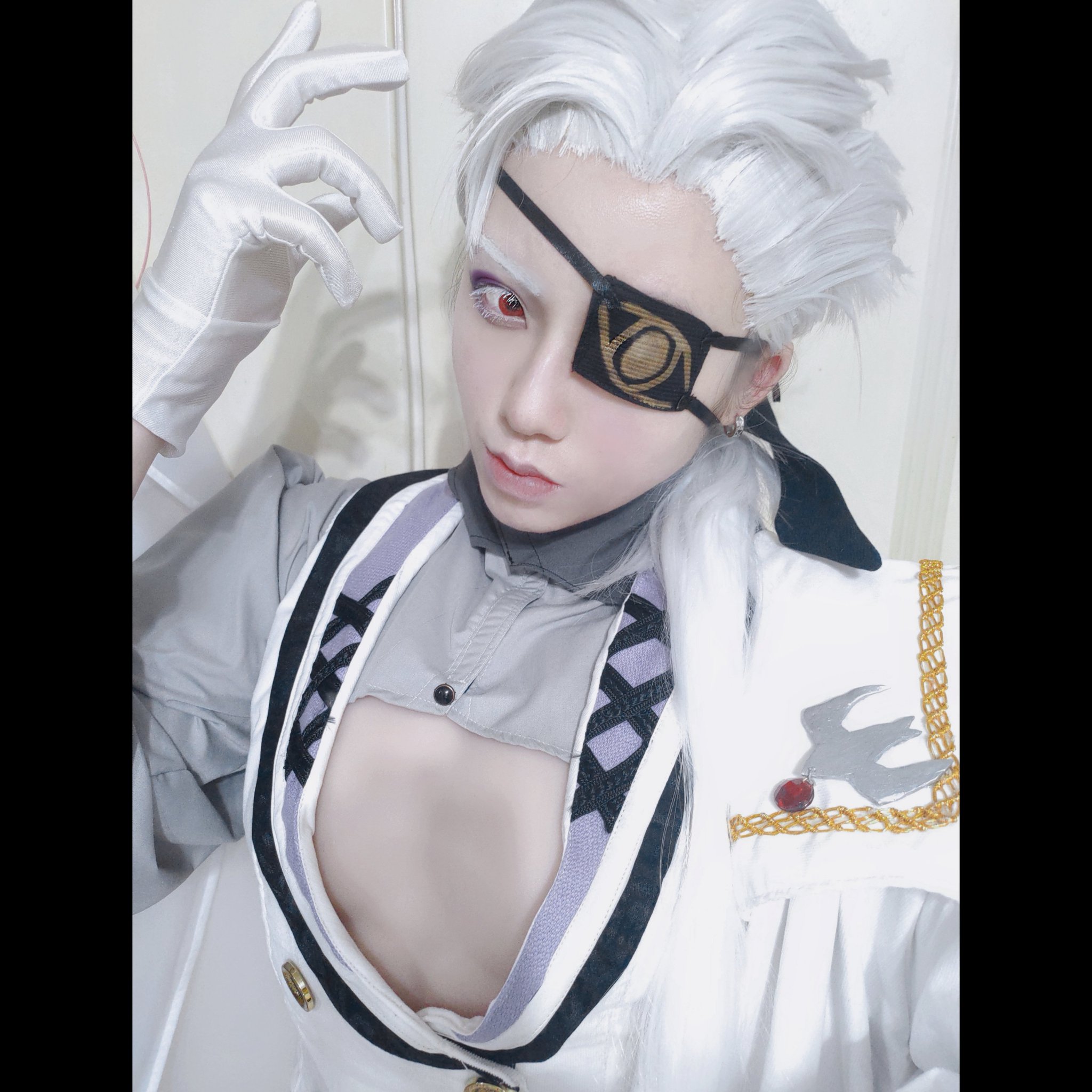 ヴィジュアルプリズン ハイド・ディミトリ コスプレ コスプレ VISUAL PRISON ヴィジュアルプリズン ECLIPSE