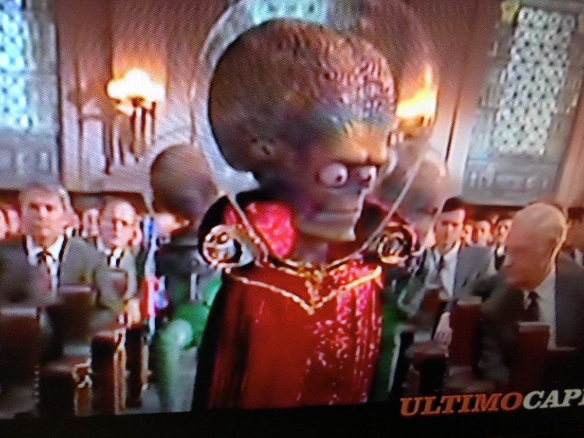 petronillarusso's tweet photo. @BlobRai3 #CAPITOLHELL
Il nuovo dopo il caos #blob https://t.co/Vw5RtnMAsy