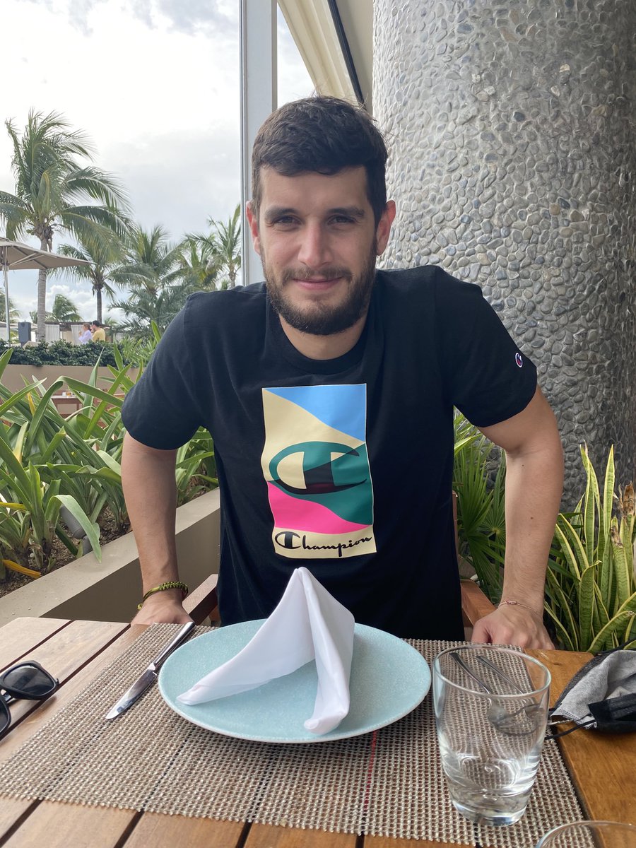 adrián marcelo tweet media