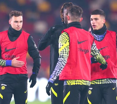 LDNFootbalI's tweet image. Thomas Tuchel has now given Chelsea debuts to 𝗙𝗜𝗩𝗘 Cobham graduates… 🌟 

• Trevoh Chalobah 
• Harvey Vale 
• Xavier Simons
• Jude Soonsup-Bell
• Lewis Hall