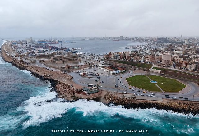 طرابلس عند نزول المطر
 Tripoli when rain falls 
🌧️🌦️🌩️
<a href="/MoaidHadida/">Moaid Hadida | مؤيد حديدة</a> 📸