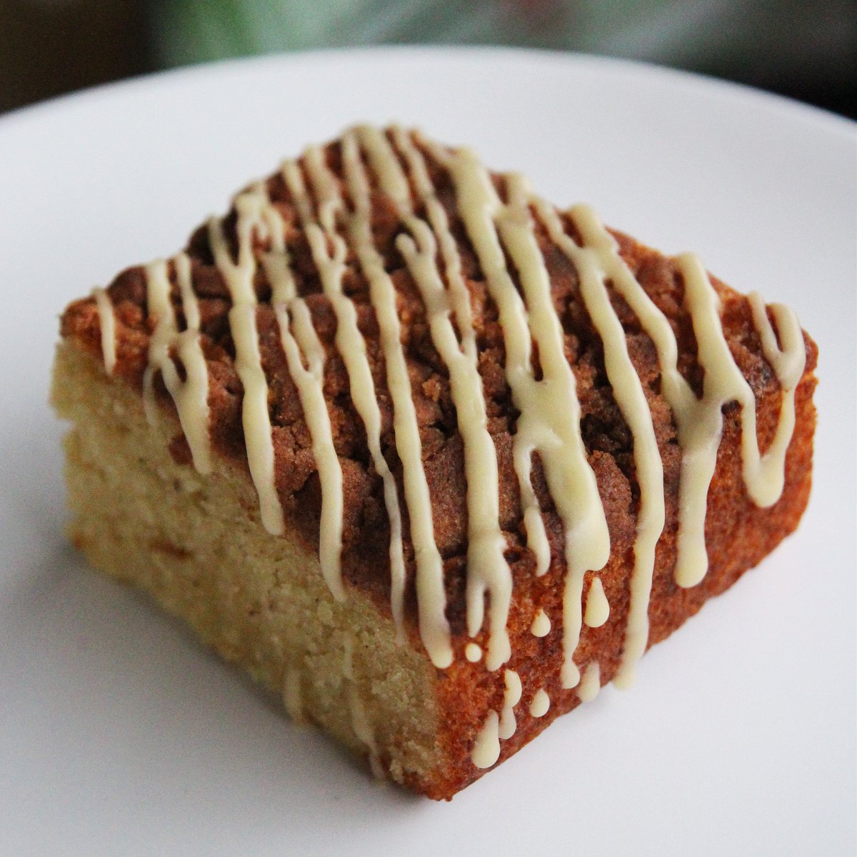 MarinationCC's tweet photo. Introducing our new #VEGAN coffee cake! A vegan version of our beloved liliko’i coffee cake is finally here. Spiced liliko’i cake with cinnamon streusel and a liliko’i icing drizzle only available during brunch! #SuperBrunch https://t.co/mTZgN8GdRd