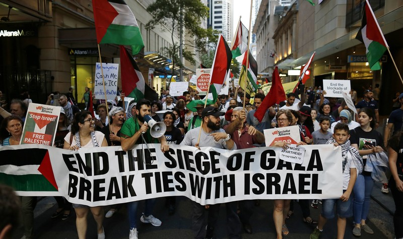 Over 20 performers pull out of Sydney Festival over ‘artwashing’ of Isr*eli apartheid.
#freepalastine <a href="/LailaPalestini1/">𝙻𝙰𝙸𝙻𝙰</a>