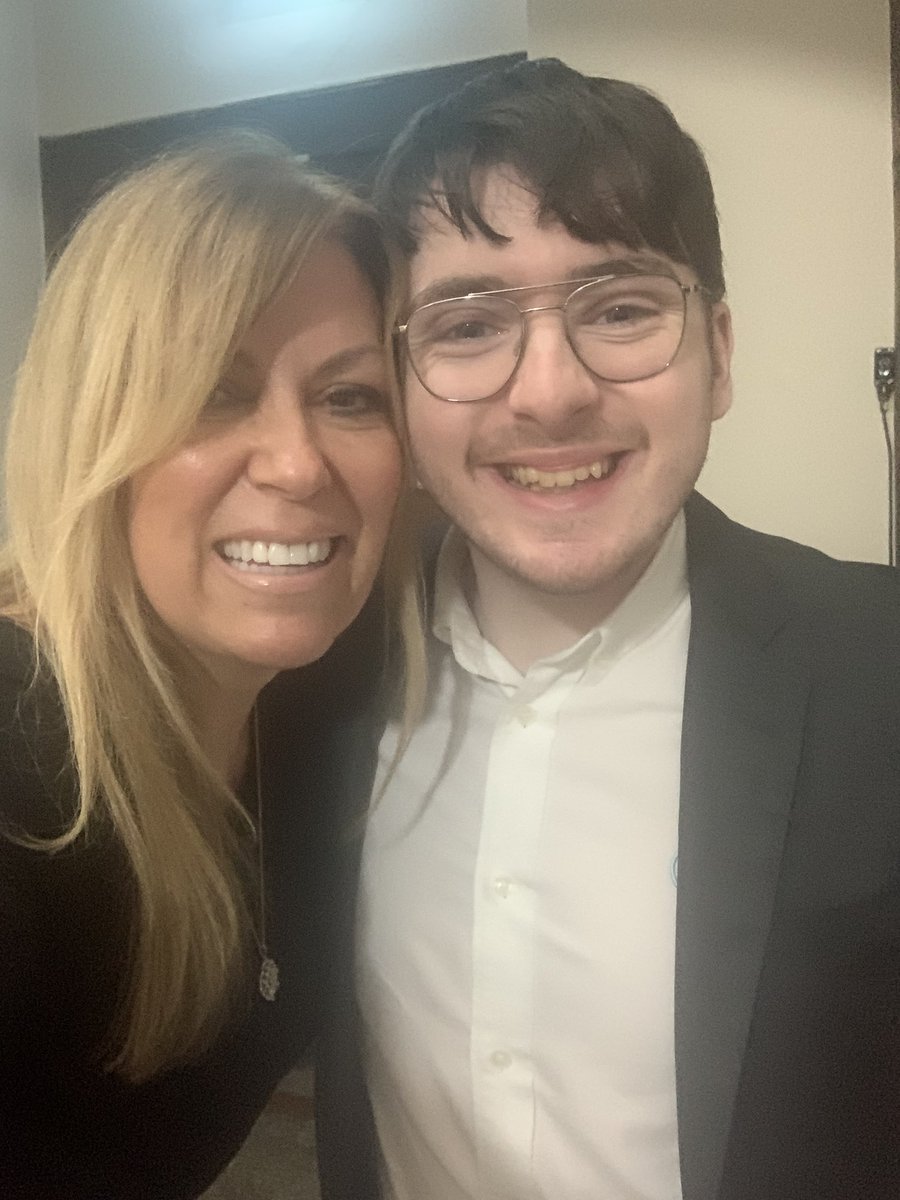 PETRINAJOHNSON's tweet photo. After a difficult few days,last night was just what the doctor ordered! Comedy night in Caterham with the amazing #JackCarroll. Thanks for joining me Steve
OMG it was such a laugh. Great company & a perfect fun evening! So needed 💖🎉😂⭐️ #soperhall #comedyclub #houseofstandup https://t.co/DfoFkx144S
