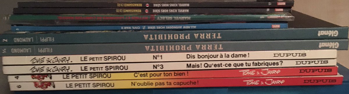 darthfilou's tweet photo. & voici mes 1ers achats #bd #comics #manga de l’année 2022, neufs (commande de 2 collectors #Panini versus #AoAshi + léger en libraire😅) & occaz (#craquagebd mais il me manque 1 seul #xmen saga #Semic #Lug 💪) & #lepetitSpirou en EO pas du tout prévu au départ #jesuisfaible 😭🤪 https://t.co/1Qbg3MtaMT