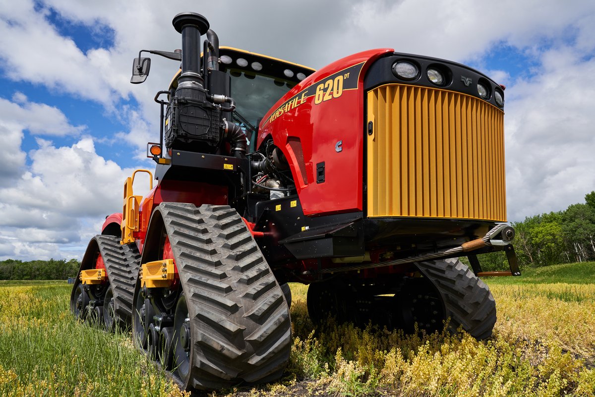 Versatile tweet media