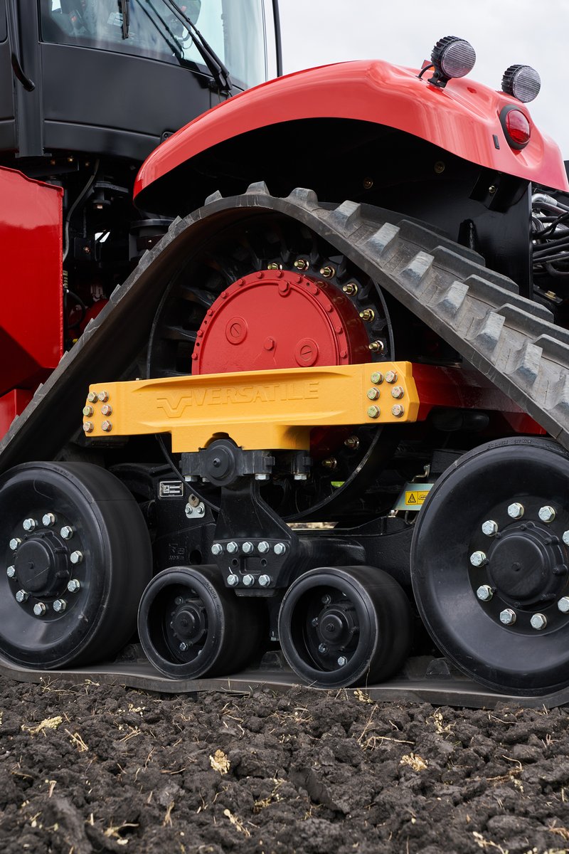 Versatile tweet media