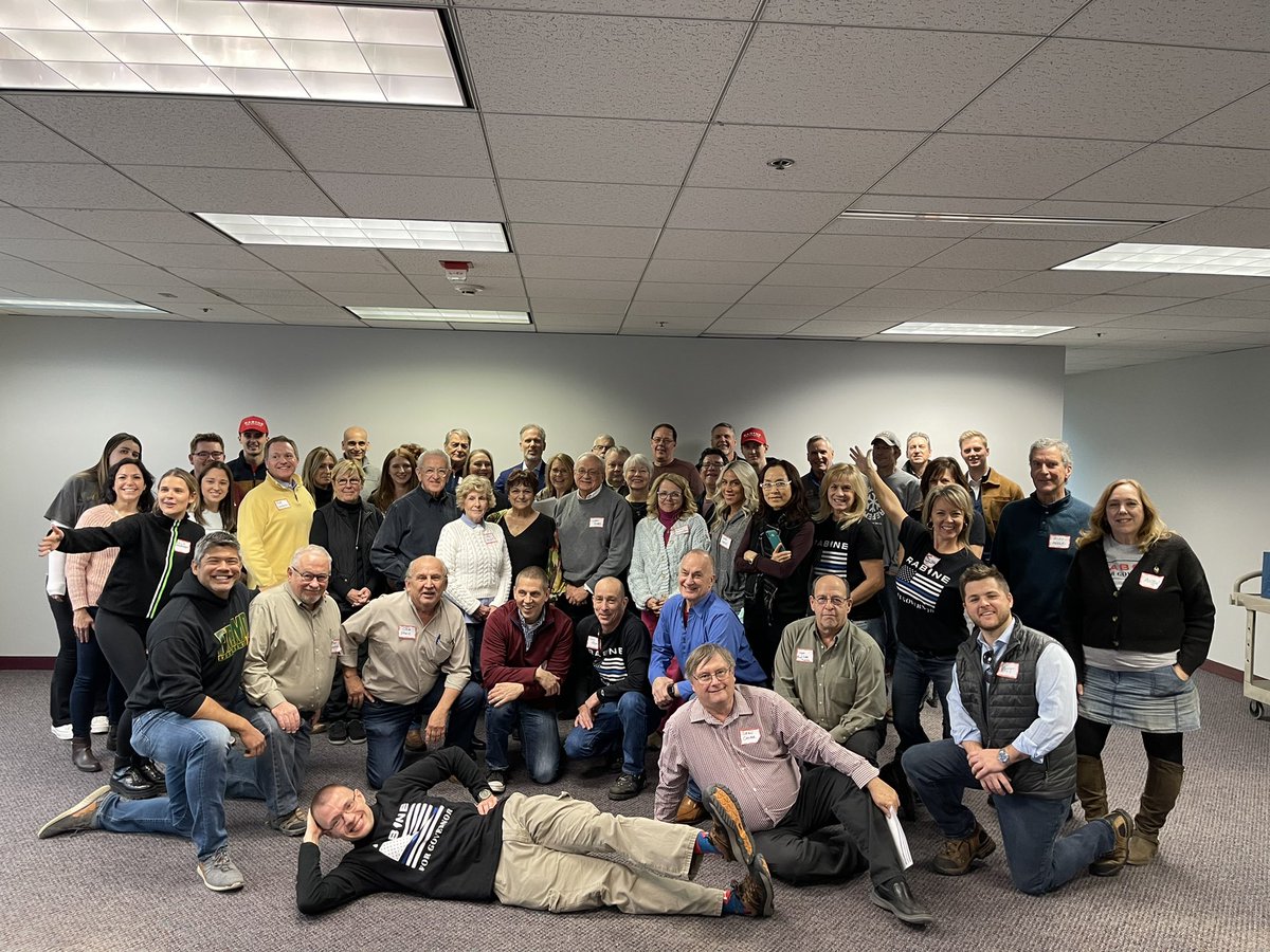GaryRabine's tweet photo. Huge turnout at our volunteer meeting!🇺🇸

#Rabine2022 #RabineForGovernor https://t.co/9xmSTcclxp