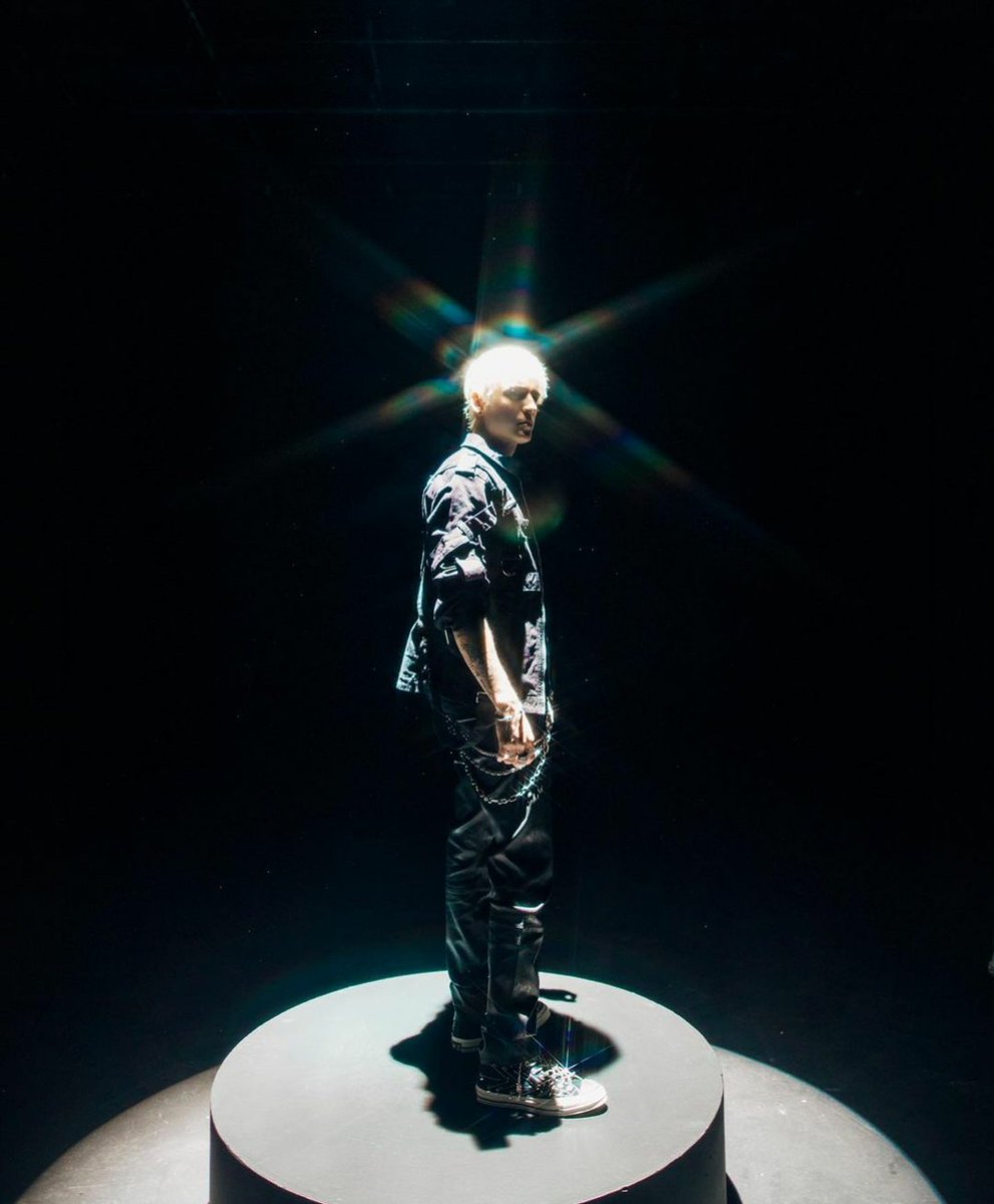 Karol71855207's tweet photo. LO QUE SE VIENE ES UN PALOO 🔥🔥🔥🔥

@christopherbvelezm @cncomusic

#CNCO #cncoalbum #cncomusic #cncoforever #cncowners #cncobaby #cncopha #cncoecuador #CNCOWNERS #cncoedits #cncochristopher #cncofans #cncochris https://t.co/mgiXjJtUAR