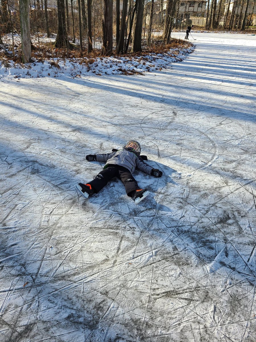 Let's keep the floods going at Woodlawn Park <a href="/Welland/">City of Welland</a>. Really is one of the best skating destinations in Niagara. #Welland #skating
