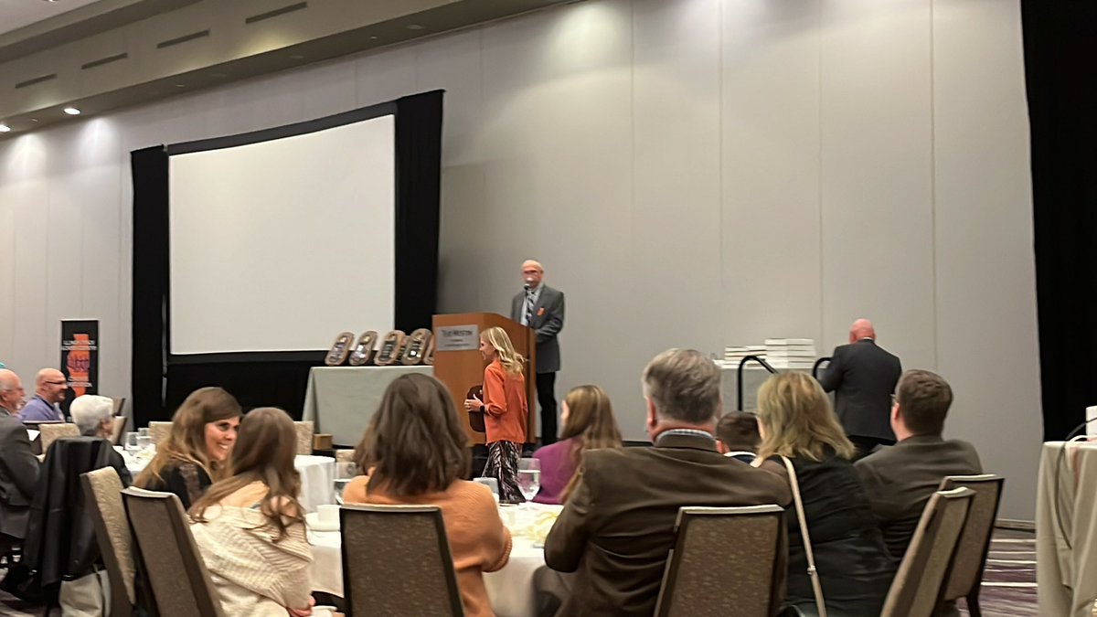Janet Erb accepts her HOF Induction plaque at #ITCCCAClinic22