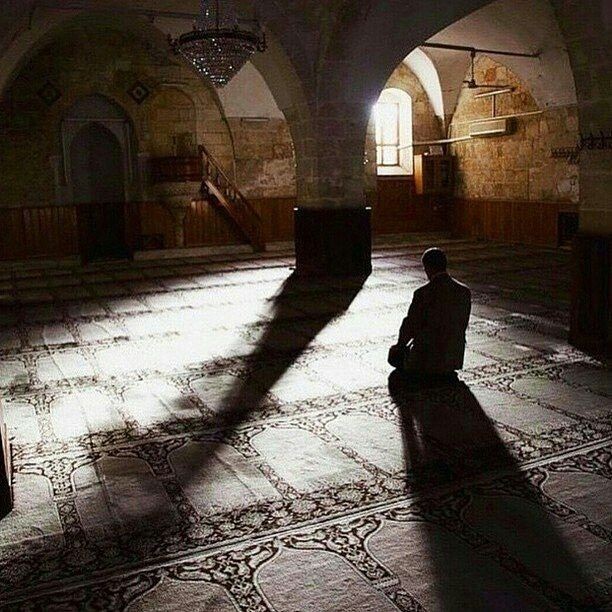 biyusufi's tweet photo. ”Bir duâ gönder bana cân evinden gizlice.Hâl olur, ferman olur, derdime dermân olur.

Celaleddin-i Rumi https://t.co/Nl7WGCFfiW