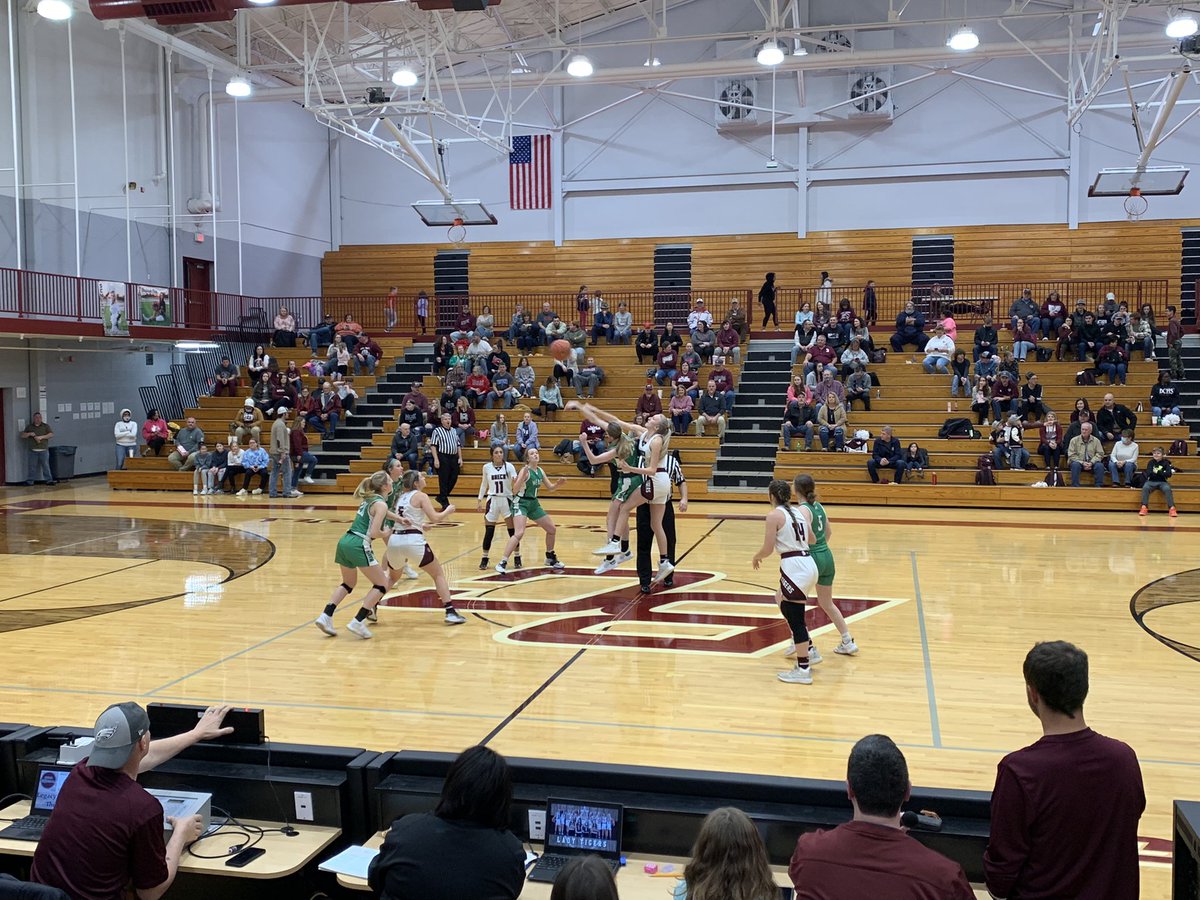 BCHSAthletics2's tweet photo. Weโre underway at Tiger Arena. #BeatMeade #LetsGoBC ๐
@BCLADYTIGERS https://t.co/LIGeHKwoxg