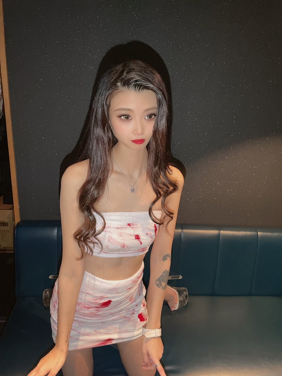 m05331's tweet photo. Twitterひさびさ投稿😈
時差更新で
クリスマスイベントのときと
ハロウィンのときの写真📸 https://t.co/UUuZsgTyhw
