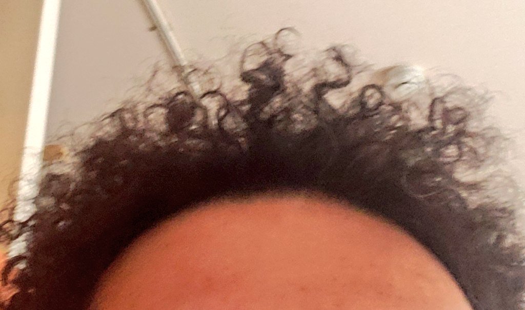 Nasty 美容院でショートアフロにしたいやでって頼んだら うちじゃやっとらんがロングパンチパーマならできるしやり方 で黒人パーマになるでって言われてやってもろたのがこれ ブラックパーマより1万くらい安くできてかなり気に入っている T Co