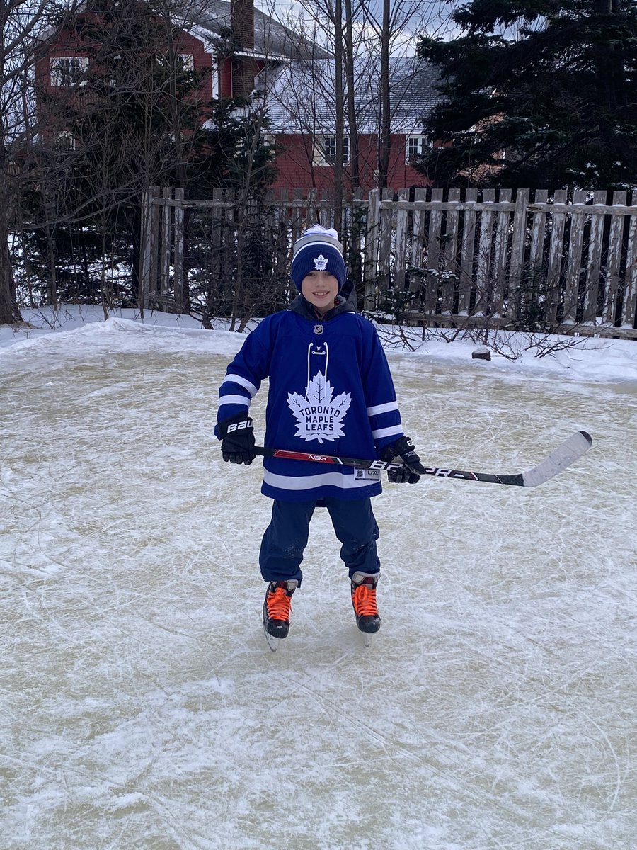 JustinBlackler's tweet photo. A little ODR action in Twillingate, Newfoundland. Cheering on the leafs! @hockeynight #GoLeafsGo https://t.co/KaZYMsrU9K