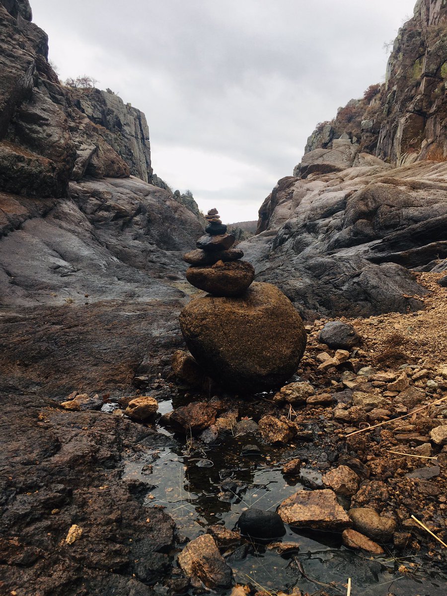 ColbyS1223's tweet photo. #hiking today at the ‘40 foot hole’ in Wichita Mountains, Oklahoma! #nature #52hikechallenge #2022NewYear #follow https://t.co/Gckcr3ptnR