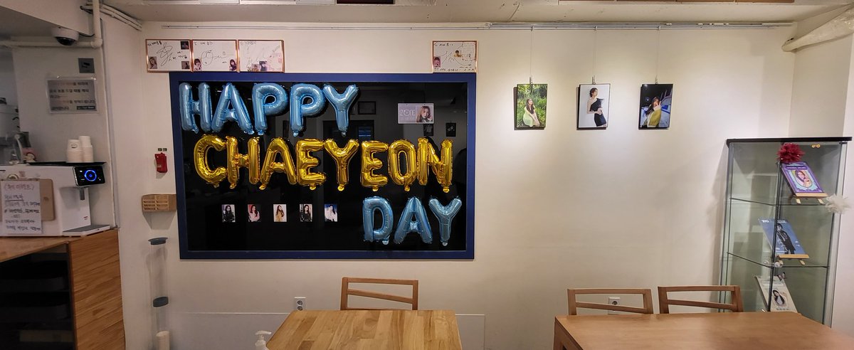 Feathers_Boy's tweet photo. #이톱깍기라해도_사랑해
#카페봄
채연이 스물세번째 시작 축하해. https://t.co/JePPOms1Pg