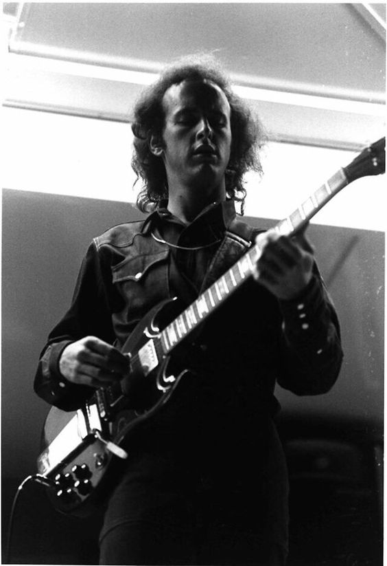 Happy Birthday to Robby Krieger! 