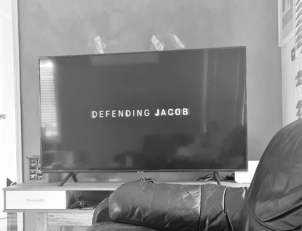 teeceexo's tweet photo. Perfect for a rainy Sunday. #DefendingJacob @ChrisEvans https://t.co/uO3jh739Rl