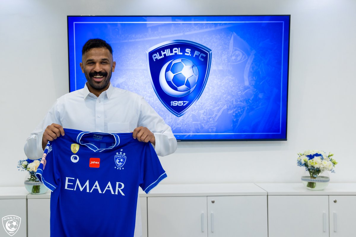 Alhilal_FC's tweet photo. 👋🏼 حيّ الله أبو لطيفة 🤩💙

#العويس_هلالي
#الهلال https://t.co/jsyCy4Se48