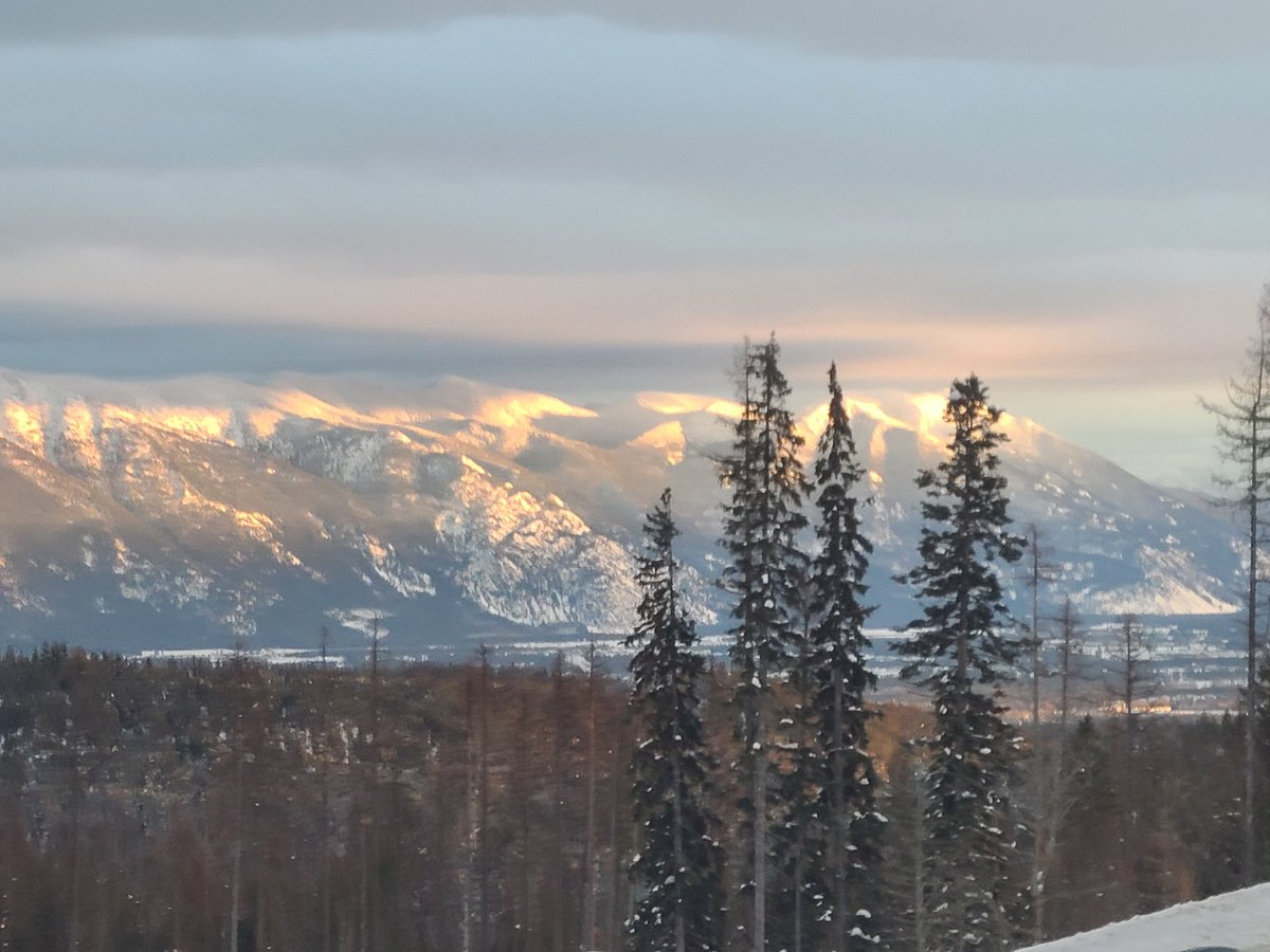 peppydave's tweet photo. @kirstiealley Whitefish,Mt https://t.co/B3PsT3K3Yj