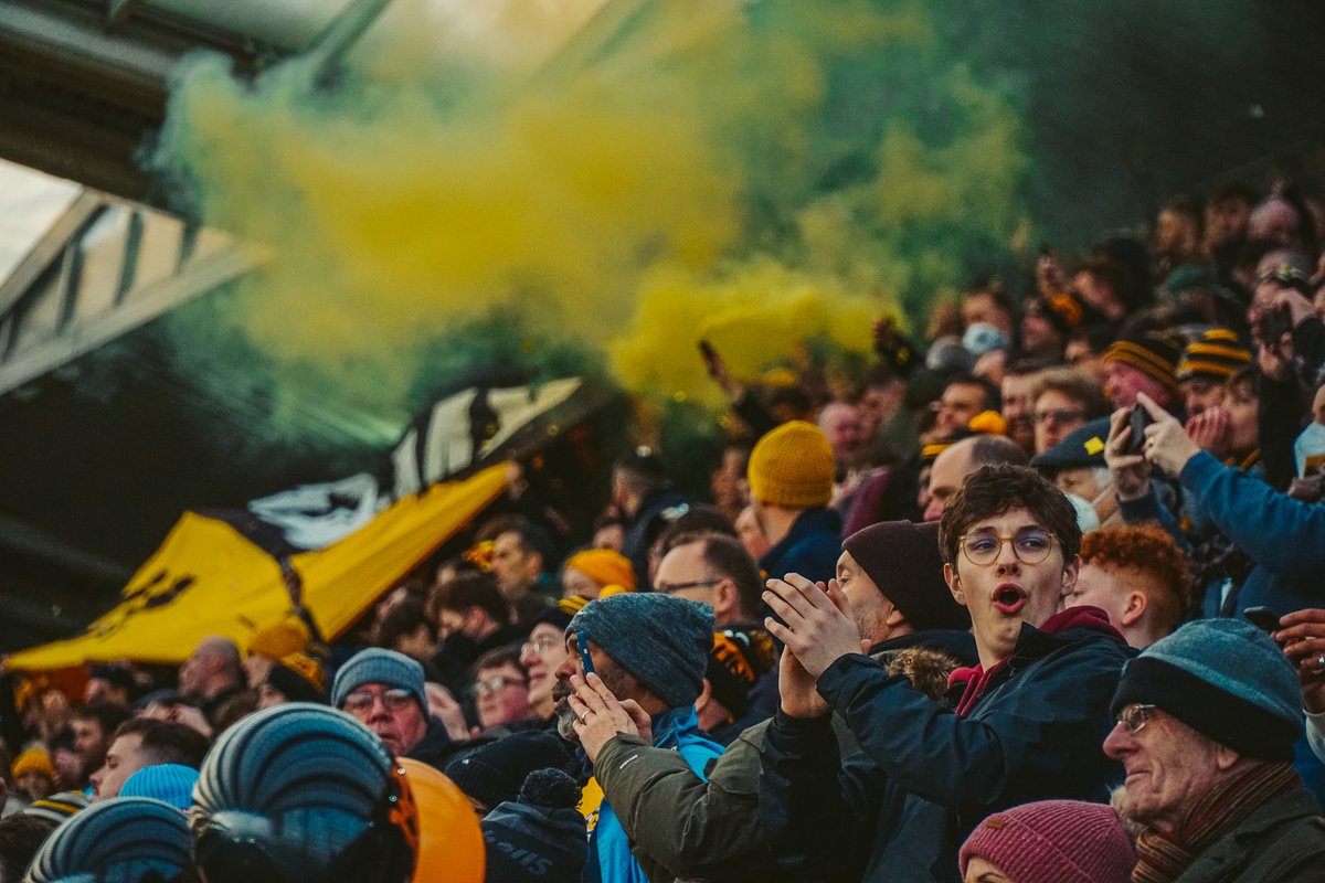 BenCuth's tweet photo. FA CUP DELIGHT FOR CAMBRIDGE. 🟡⚫️

The magic of the FA Cup at SJP today.....🏆

Fantastic support from the 5,000 travelling fans. 👏

---

#NUFC #Newcastle #FACup #Cambridge https://t.co/w3Jfl1j767