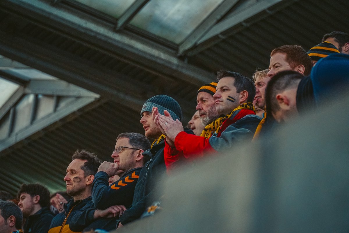 BenCuth's tweet photo. FA CUP DELIGHT FOR CAMBRIDGE. 🟡⚫️

The magic of the FA Cup at SJP today.....🏆

Fantastic support from the 5,000 travelling fans. 👏

---

#NUFC #Newcastle #FACup #Cambridge https://t.co/w3Jfl1j767