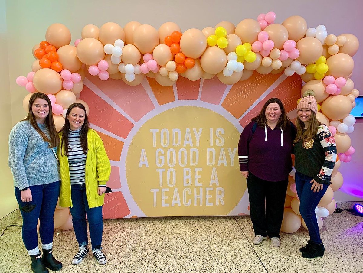 Mrs_Blasdel's tweet photo. A great day @ the Indiana Extra Yard for Teachers Summit! Loved hearing Hope &amp; Wade King speak so many Teacher truths! It was a great reset on my mindset as we start this 3rd quarter! #Proud2bMIS @MissWiseman13 https://t.co/EeMEa3pfJr