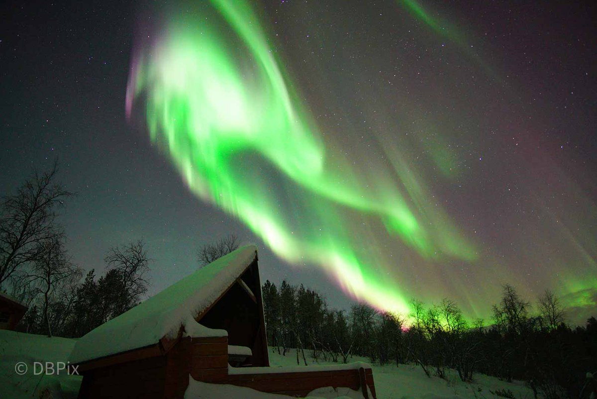 Amazing #aurora tonight from #utsjoki. Probably the strongest I've seen, and I've seen a few
#auroraborealis #astro <a href="/StormHour/">#StormHour</a> <a href="/TamithaSkov/">Dr. Tamitha Skov</a> <a href="/_SpaceWeather_/">SpaceWeatherLive</a> <a href="/chunder10/">James Rowley-Hill</a> #northernlights #auroraborealis #exploreutsjoki #finland #lapland #laplandfinland <a href="/owenhumphreys1/">Owen Humphreys</a>