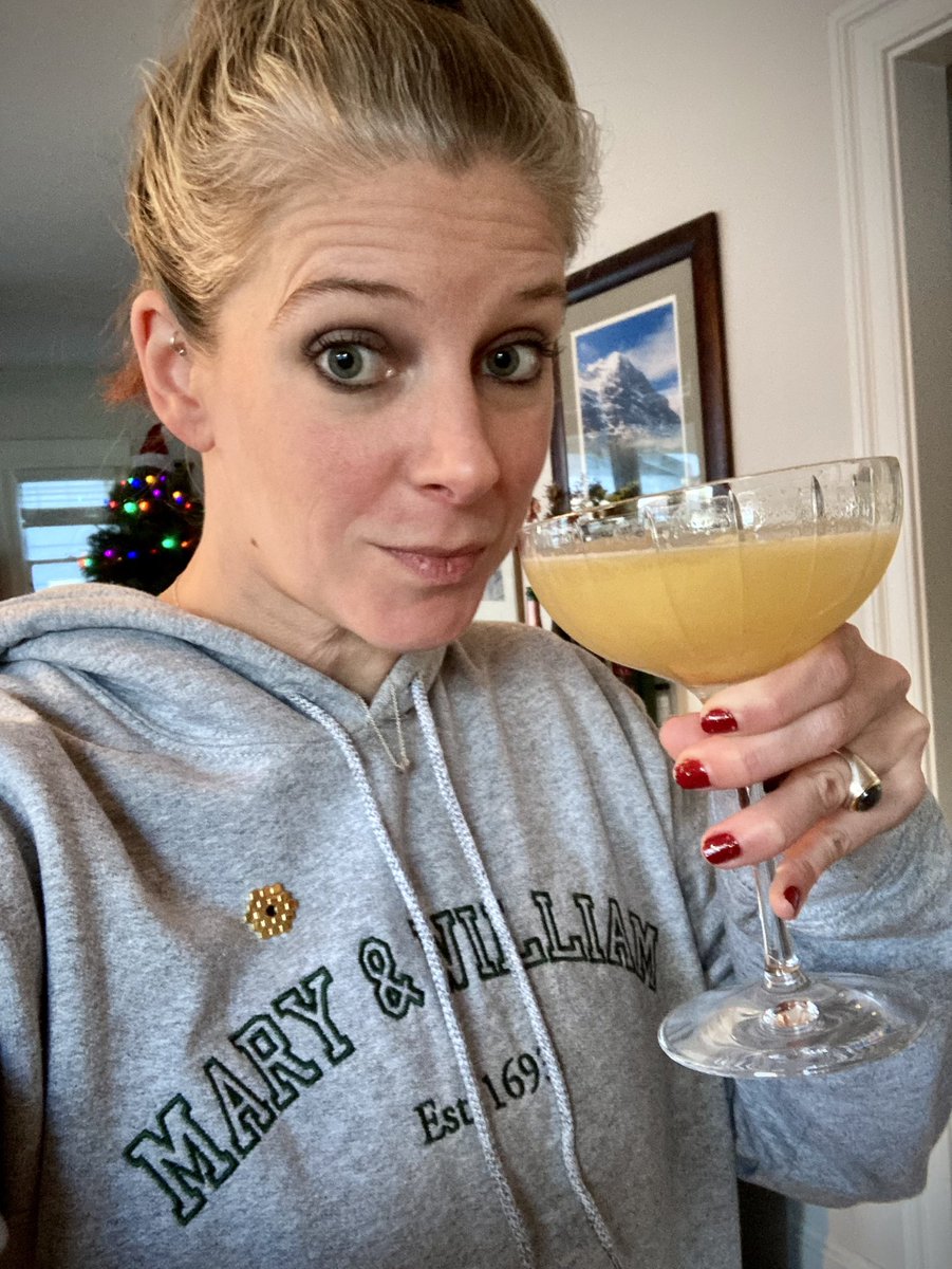 nadiamdrake's tweet photo. The Final Deployment. Equal parts smoky mezcal (for rocket fire), yellow chartreuse, and lemon. Slightly less luxardo (personal preference). Dust with gold powder, garnish with #JWST pin. Make it a double (because JWST is big). https://t.co/REM0crEDL5