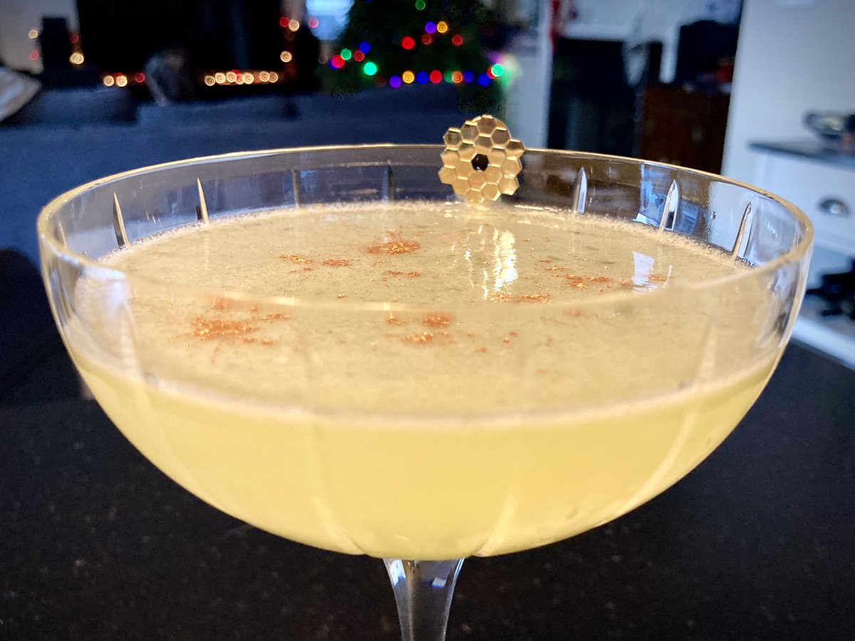 nadiamdrake's tweet photo. The Final Deployment. Equal parts smoky mezcal (for rocket fire), yellow chartreuse, and lemon. Slightly less luxardo (personal preference). Dust with gold powder, garnish with #JWST pin. Make it a double (because JWST is big). https://t.co/REM0crEDL5