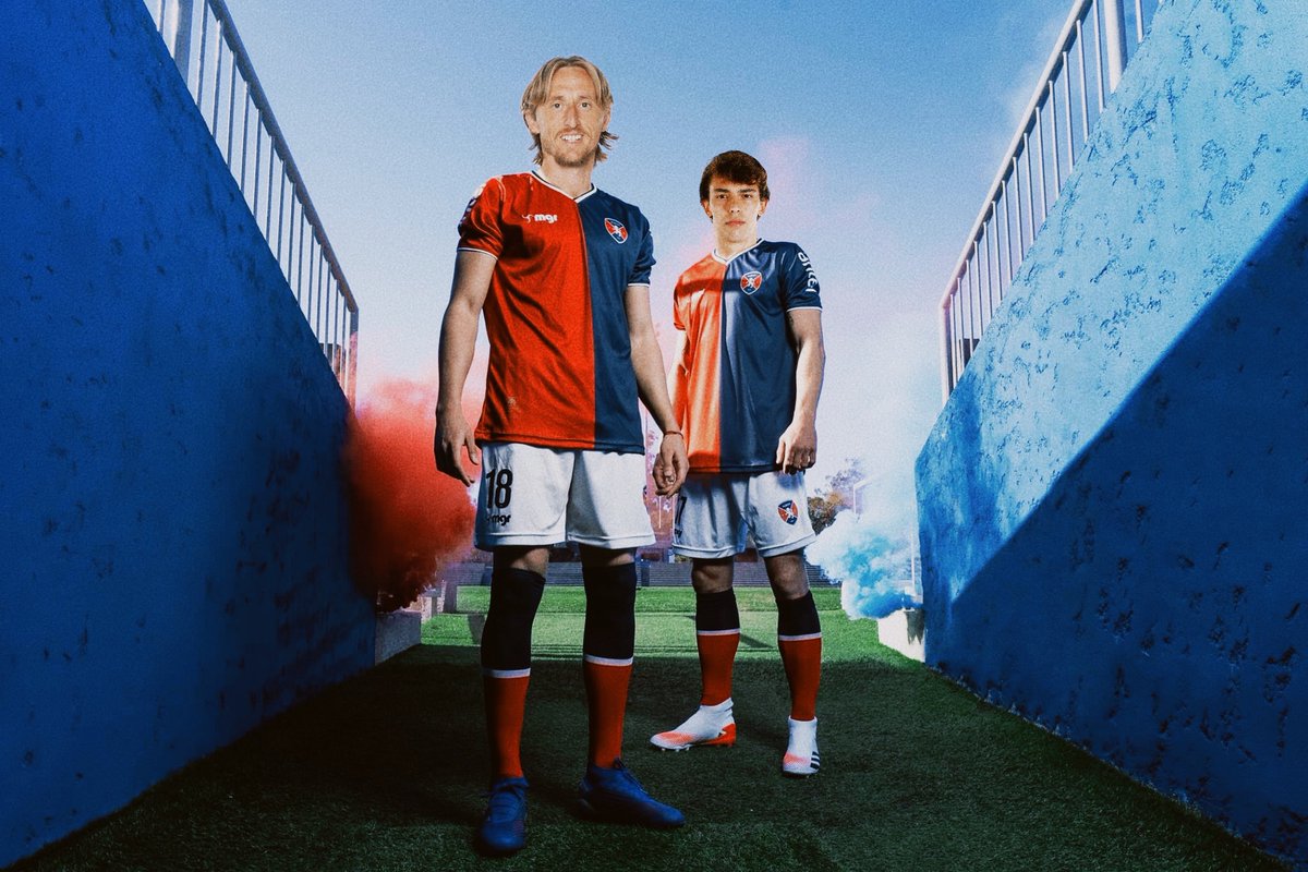 TransferUy's tweet photo. ¡TREMENDO! Albion rompe el mercado, Luka Modrić y João Félix son nuevos jugadores del club. Ya posaron con la camiseta azulgrana #NoEsHumo https://t.co/BHEsTjGwyJ