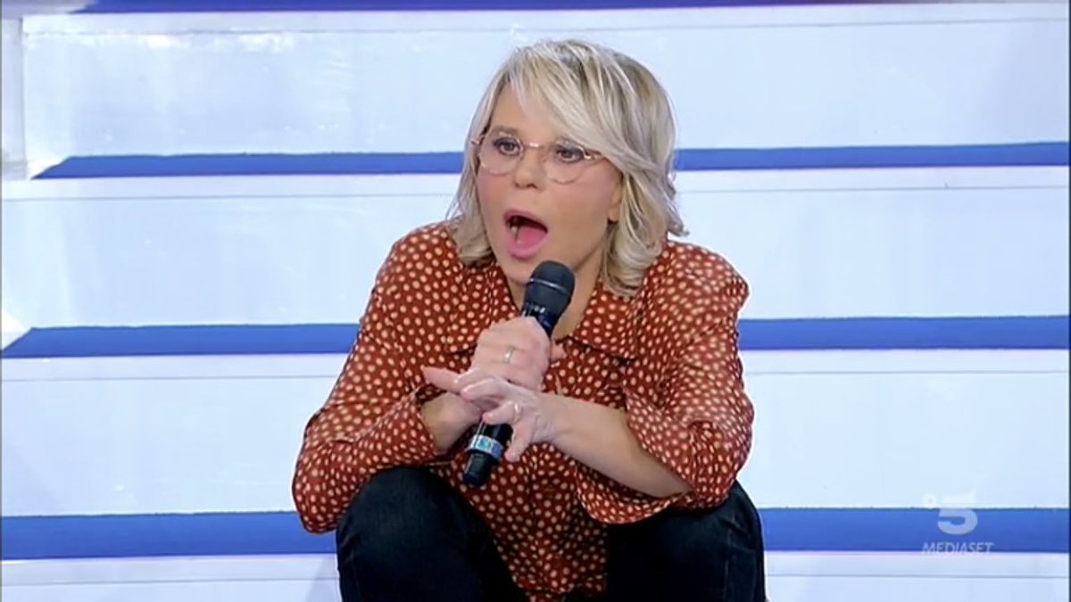 AliceTresca's tweet photo. “Tu la conosci bene: è tua cugina” 

#CePostaPerTe https://t.co/mYnulfI0St