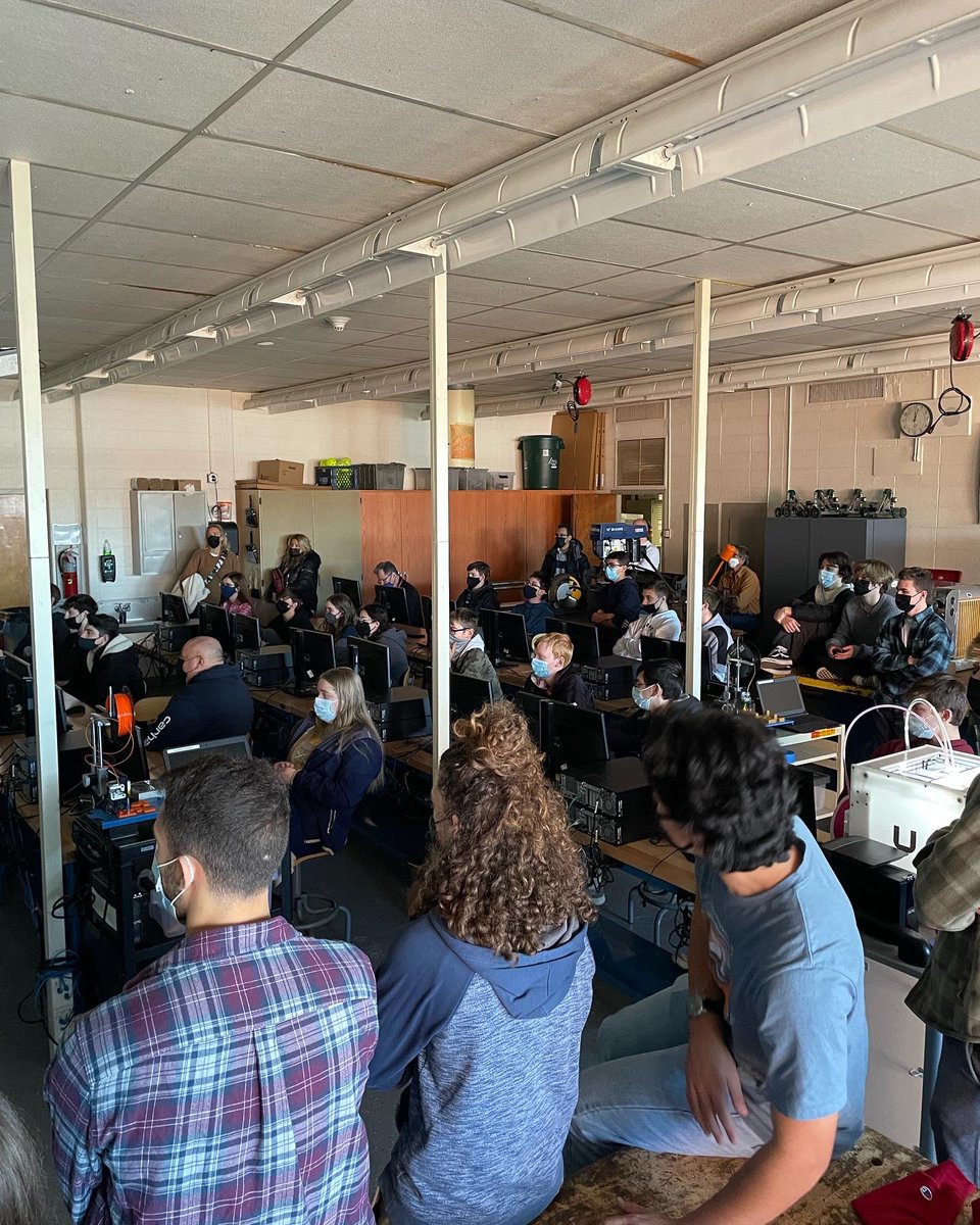 npt_robotics's tweet photo. Kickoff day! Let the 2022 build season begin! 🐅

#robotics #firstrobotics #firsttoboticscompetition #northporthighschool #team5099 #frc #FIRST 
@Northport_HS @FIRSTweets https://t.co/f2nOuQz6Da