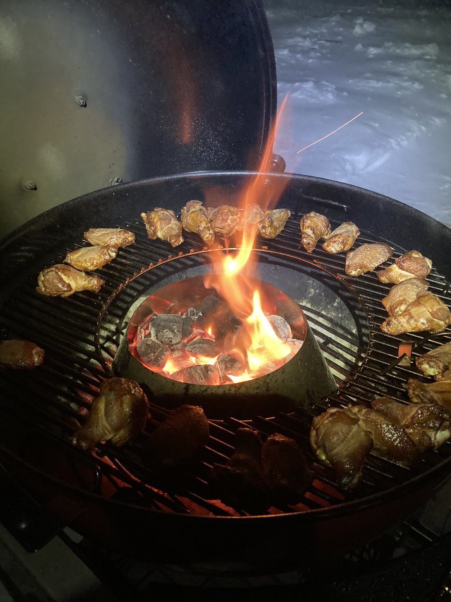 rodcoxNL's tweet photo. No power, no problem. #stormwings #nlwx https://t.co/kyQIDw09bt