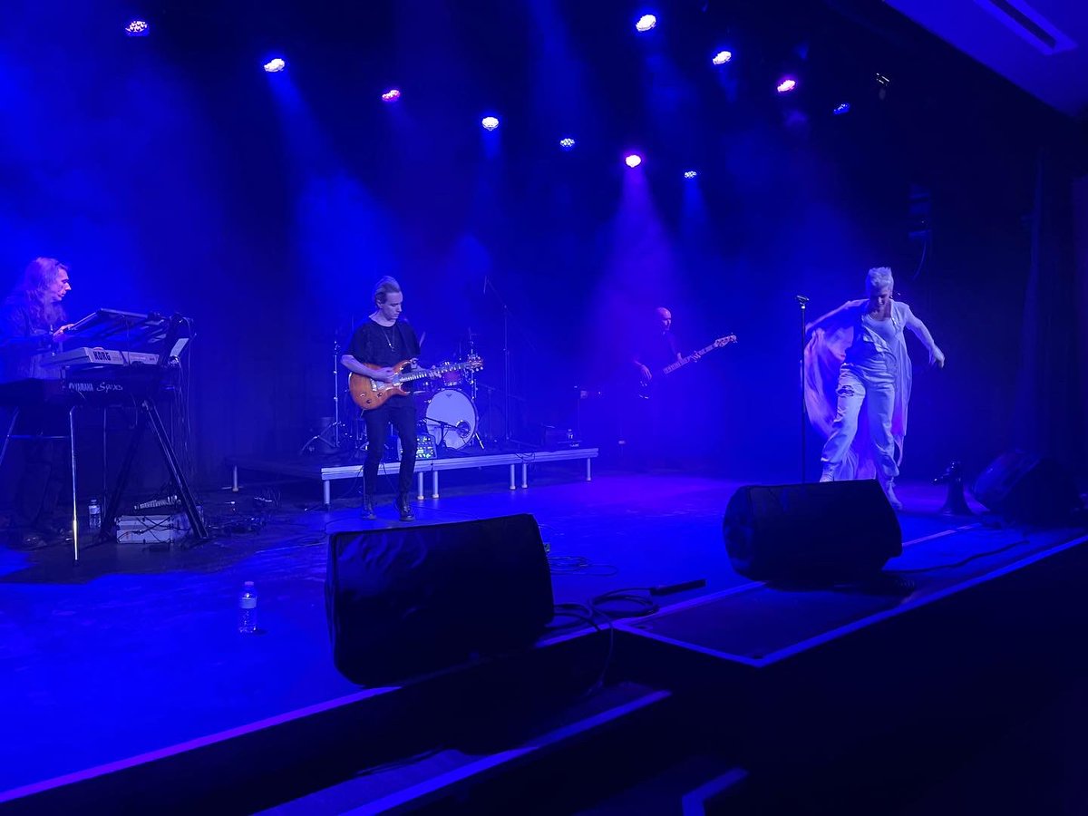 EvoRecordsUK's tweet photo. Now on stage the worlds best P!nk tribute by @VickyJackson and Her Tour Band.
#LiveMusic #Music #Pink #PinkFans #PinkTribute #TributeBand #WirralLive #WhatsonWirral #NorthWestGigs #LiverpoolGigGuide #WirralGigGuide #Heswall #HeswallMagazine #VisitHeswall #HeswallEvents #Wirral https://t.co/ddqqRYx4dk