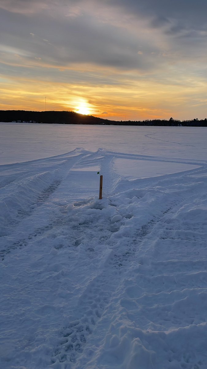 #sunsets <a href="/sunset_wx/">Sunset Weather</a> #icefishing #northernontario <a href="/weathernetwork/">The Weather Network</a> #ShareYourWeather <a href="/IWeatherNON/">Instant Weather Northern Ontario</a> <a href="/IWeatherON/">Instant Weather Ontario ⛈️</a>