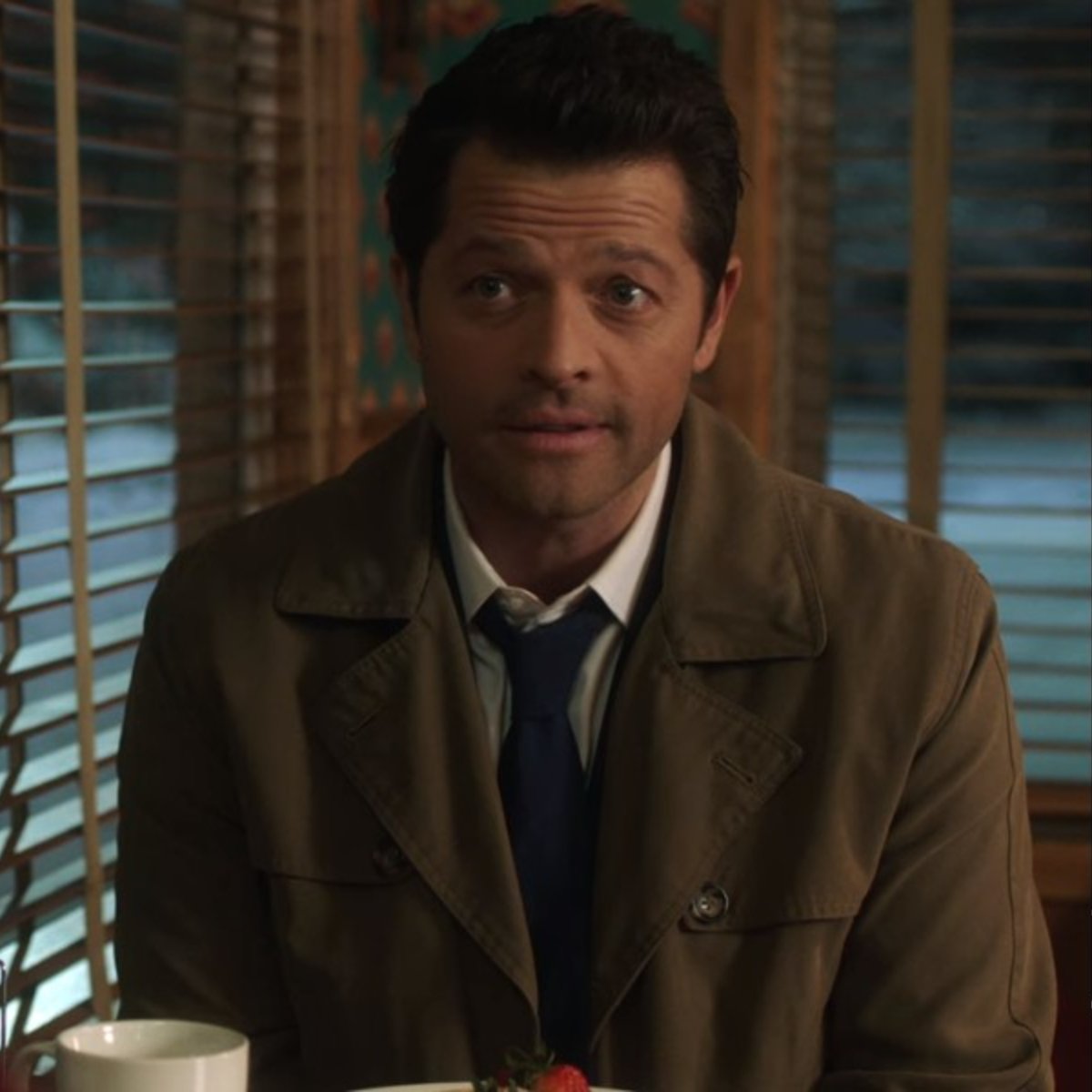 FIREFLYCASTIEL's tweet photo. cas being the definition of 🥺: a very sweet thread https://t.co/8k4MtWyTpX